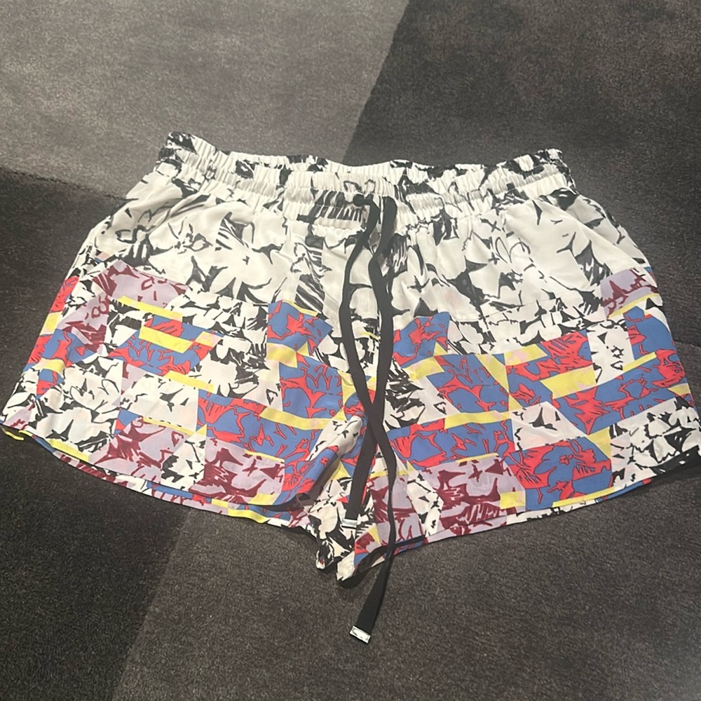 ELIZABETH and JAMES Multicolor Silk Shorts / women’s size S